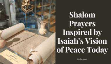 A rare picture of the Isaiah scroll on a glass pulpit.